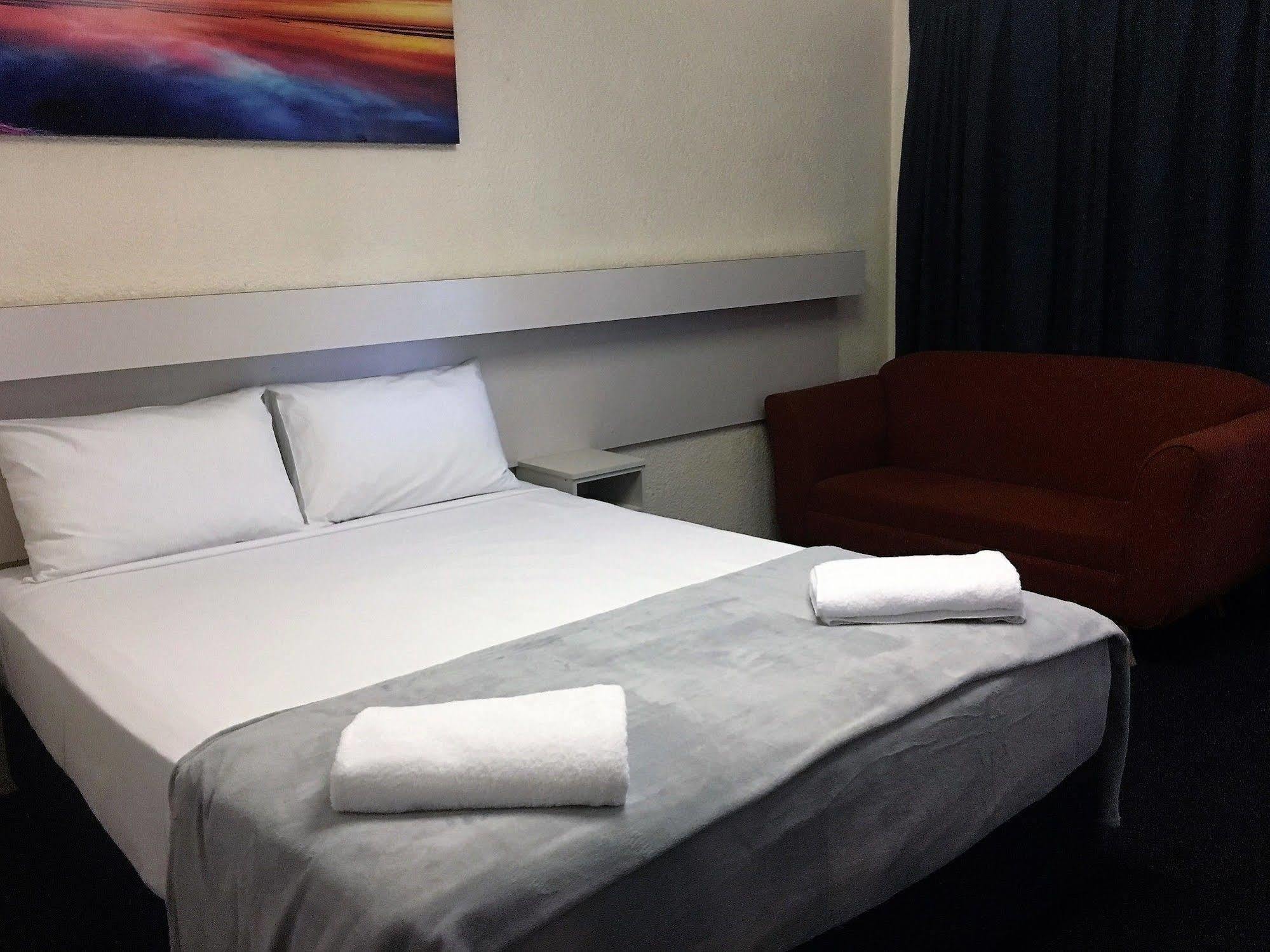 Balonne River Motor Inn Saint George Dış mekan fotoğraf